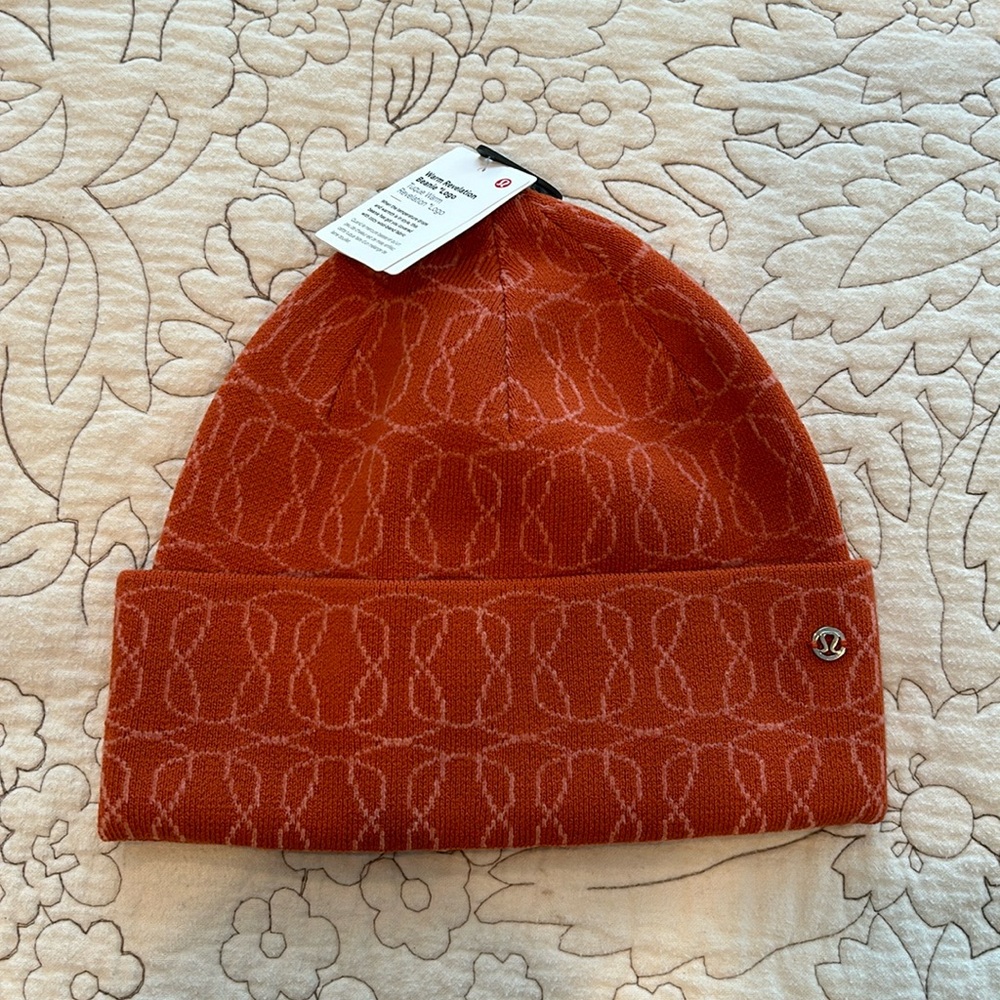 Lululemon Warm Revelation Beanie (NWT)